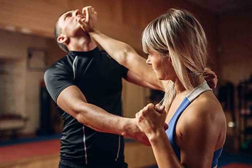 Corso di Difesa Personale Goshin Jutsu – Military Combat per Donne e Ragazze